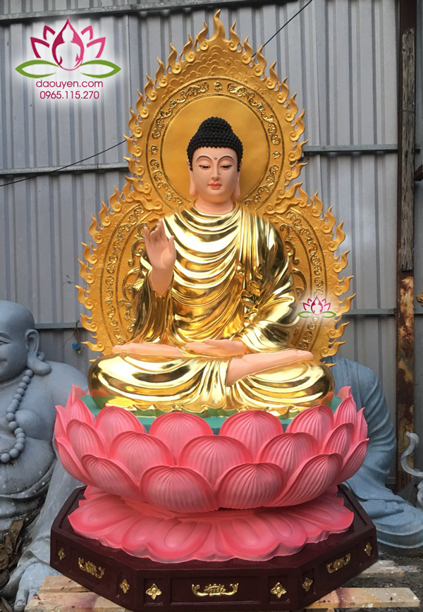 Tượng Phật Thích Ca Mâu Ni bằng composite